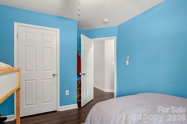 7172 Rolling Hills Drive, Sherrills Ford, NC 28673
