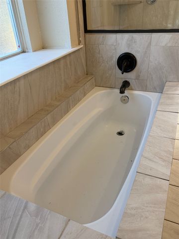 2700 Crystal Falls Drive, Mesquite, TX 75181