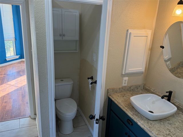 2700 Crystal Falls Drive, Mesquite, TX 75181