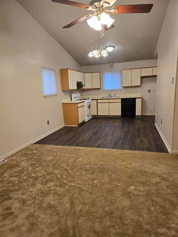 11921 Belmont Avenue, Warren, MI 48089