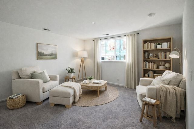 255 Regency Court C, Wauconda, IL 60084