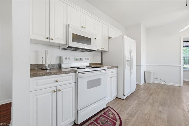 3136 Sterling WAY, Portsmouth, VA 23703