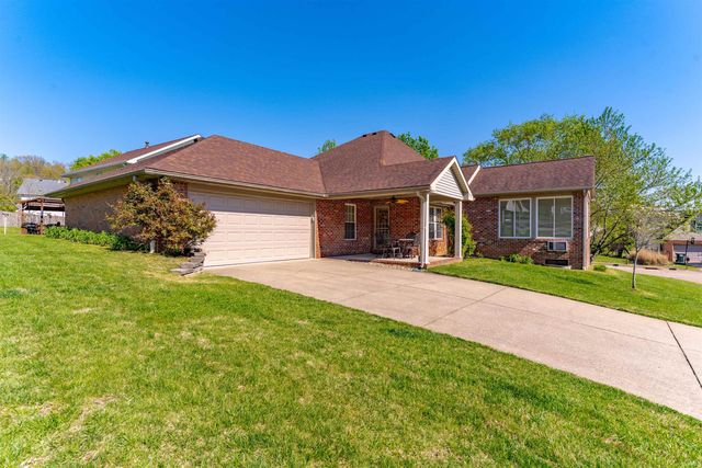 8016 Bayberry Drive, Evansville, IN 47711