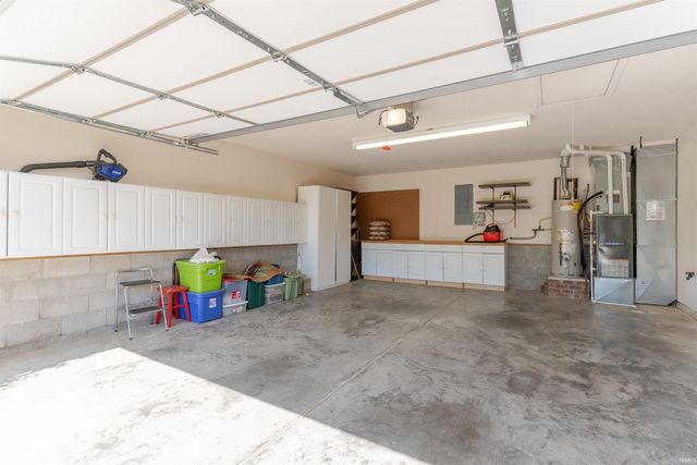 8016 Bayberry Drive, Evansville, IN 47711