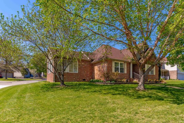 8016 Bayberry Drive, Evansville, IN 47711