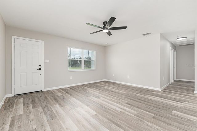 4994 E HINSON AVENUE, Haines City, FL 33844