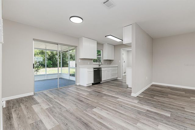 4994 E HINSON AVENUE, Haines City, FL 33844
