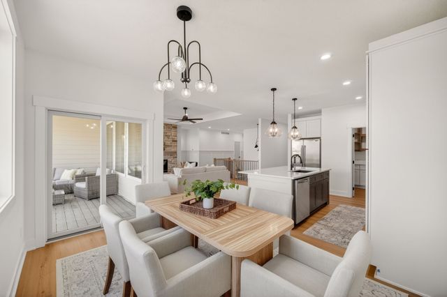 265 NW Copperleaf Court, Waukee, IA 50263