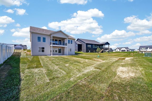 265 NW Copperleaf Court, Waukee, IA 50263