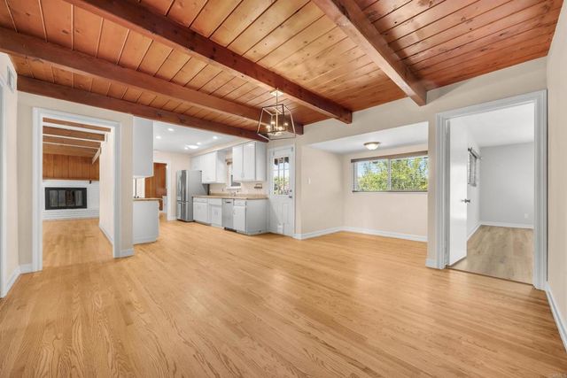 1328 Arlington Pl, El Cajon, CA 92021