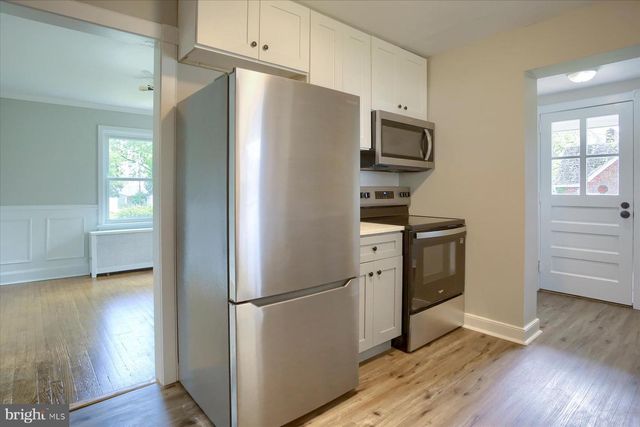 1 OAKMONT RD, Harrisburg, PA 17109