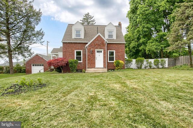 1 OAKMONT RD, Harrisburg, PA 17109