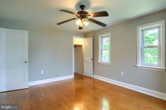 1 OAKMONT RD, Harrisburg, PA 17109