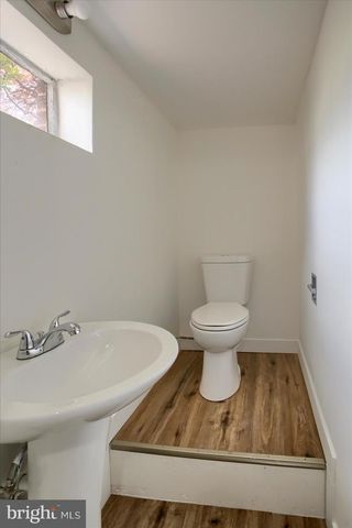 1 OAKMONT RD, Harrisburg, PA 17109