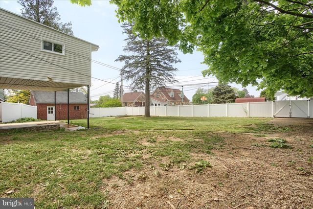1 OAKMONT RD, Harrisburg, PA 17109