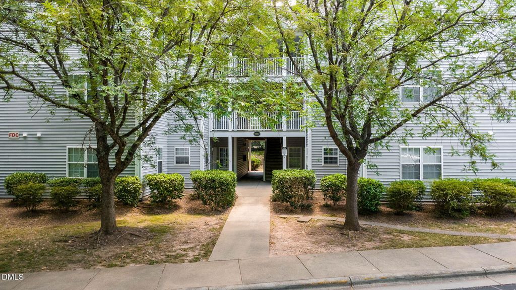 2021 Wolf Tech Lane 303, Raleigh, NC 27603