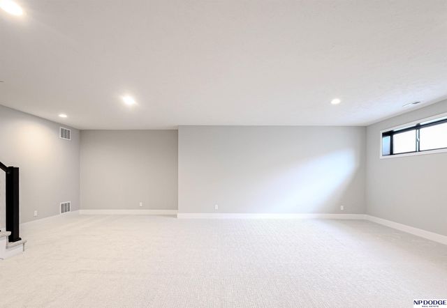 12715 S 79 Street, Papillion, NE 68046