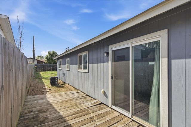 1103 Booker Ave B, Austin, TX 78752