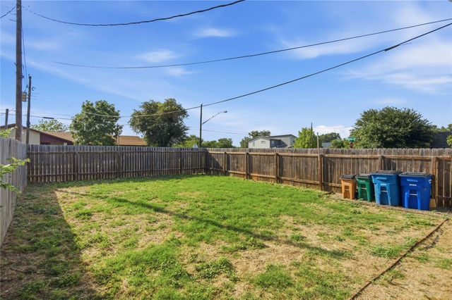 1103 Booker Ave B, Austin, TX 78752