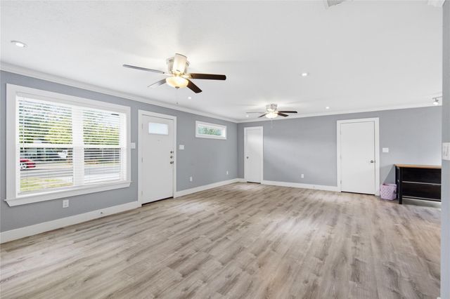 1103 Booker Ave B, Austin, TX 78752