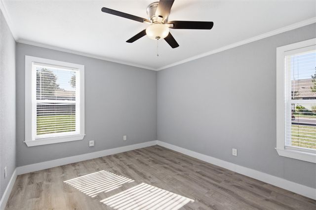 1103 Booker Ave B, Austin, TX 78752