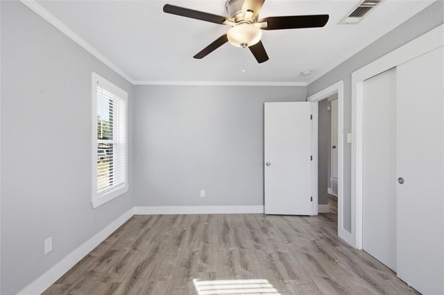 1103 Booker Ave B, Austin, TX 78752