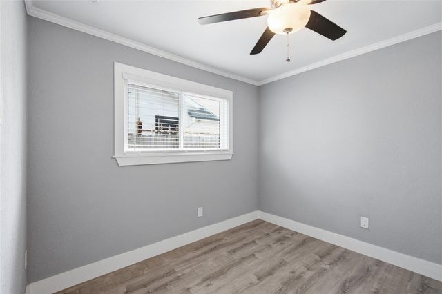 1103 Booker Ave B, Austin, TX 78752