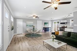 1103 Booker Ave B, Austin, TX 78752
