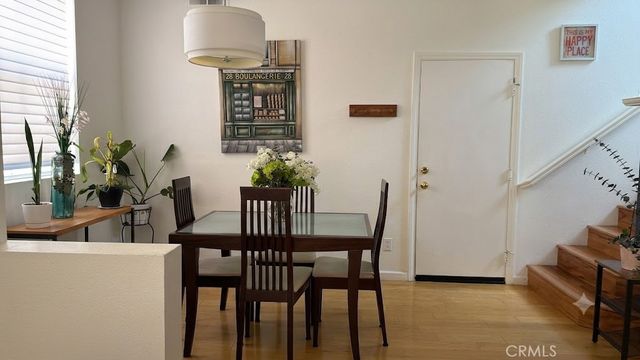 2210 Village Way, Signal Hill, CA 90755