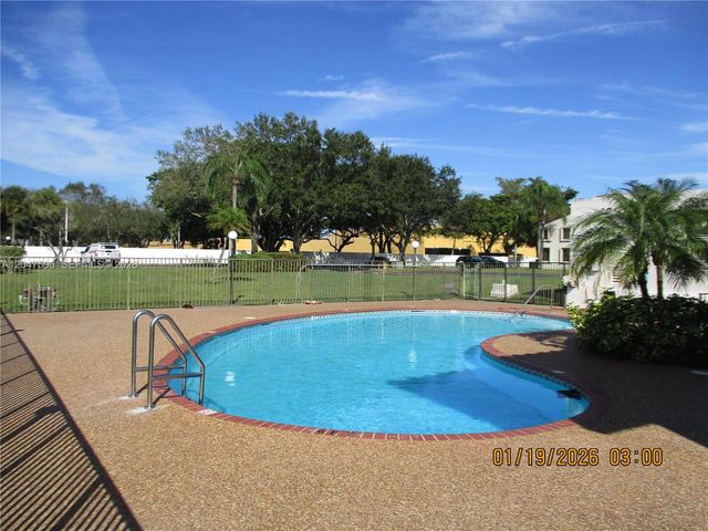 3200 NW 46th St 205, Oakland Park, FL 33309