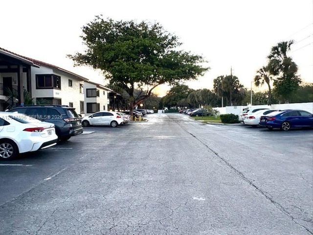 3200 NW 46th St 205, Oakland Park, FL 33309