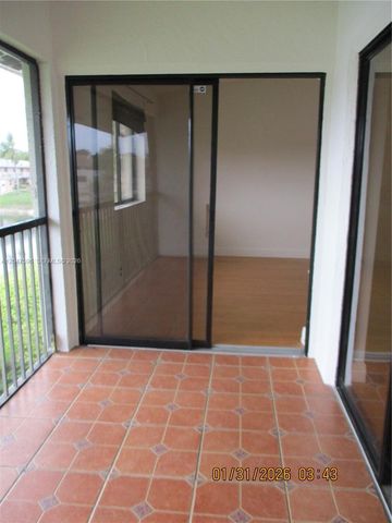 3200 NW 46th St 205, Oakland Park, FL 33309