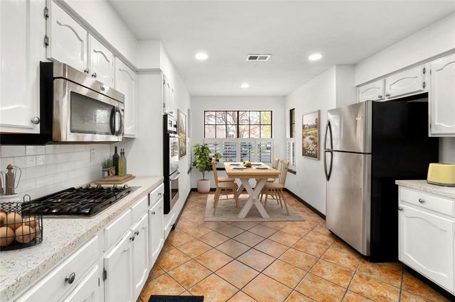 12302 Cabana LN, Austin, TX 78727