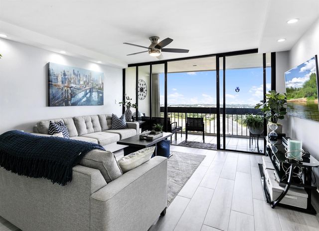 2400 Presidential Way 1803, West Palm Beach, FL 33401