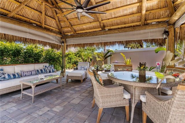 13583 Snook CIR, Naples, FL 34114