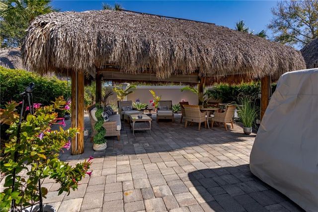 13583 Snook CIR, Naples, FL 34114