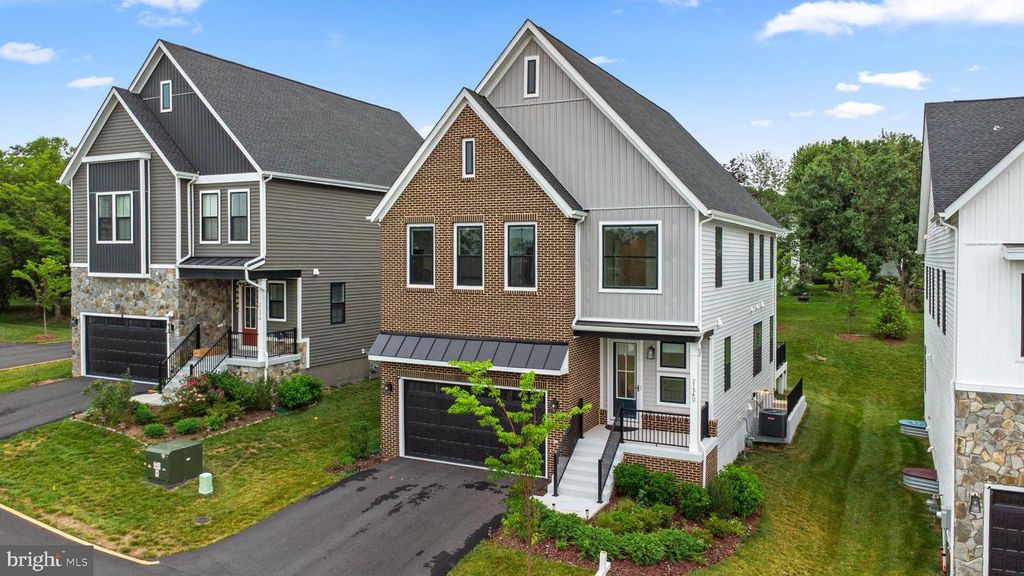 21340 RAINIER LN, Broadlands, VA 20148