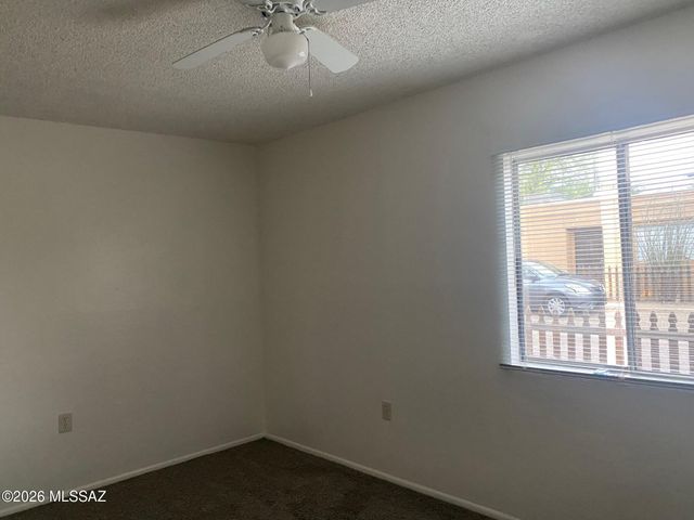4235 E Fairmount St Apt 12, Tucson, AZ 85712
