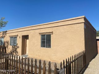4235 E Fairmount St Apt 12, Tucson, AZ 85712