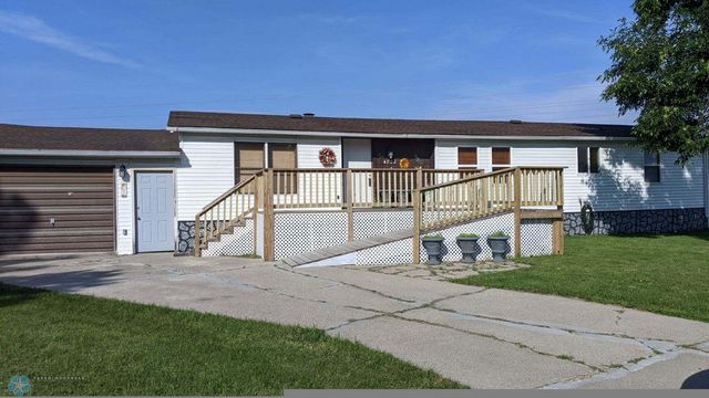 4732 San Juan Drive, Fargo, ND 58103