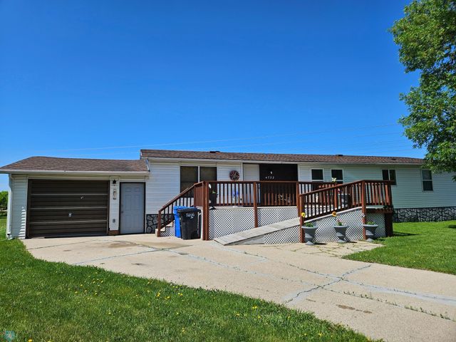 4732 San Juan Drive, Fargo, ND 58103