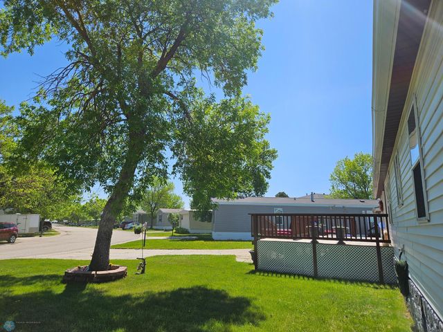 4732 San Juan Drive, Fargo, ND 58103