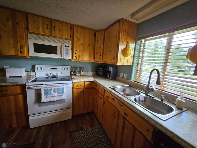 4732 San Juan Drive, Fargo, ND 58103