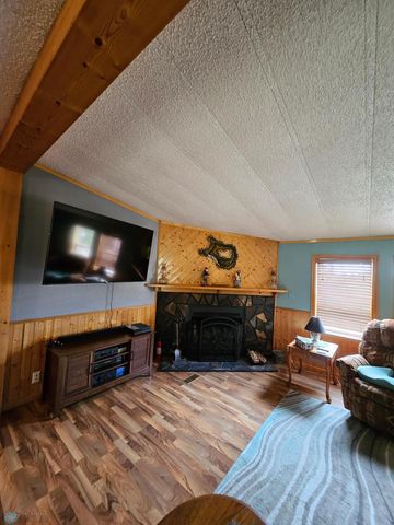 4732 San Juan Drive, Fargo, ND 58103