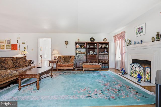 304 BARTRAM LN E, Hockessin, DE 19707