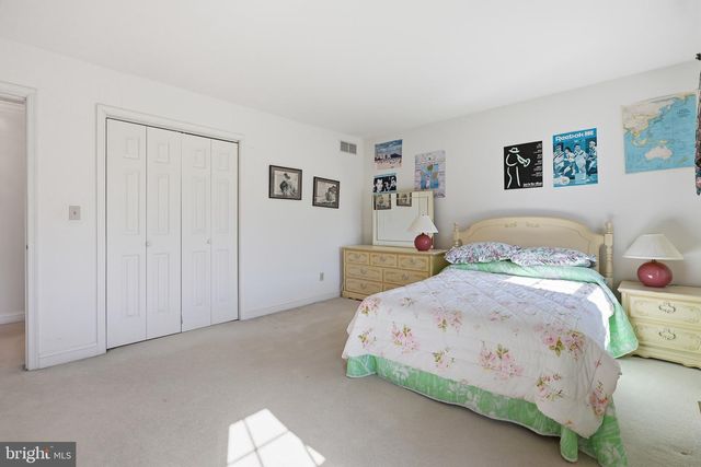 304 BARTRAM LN E, Hockessin, DE 19707