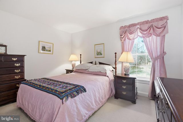 304 BARTRAM LN E, Hockessin, DE 19707