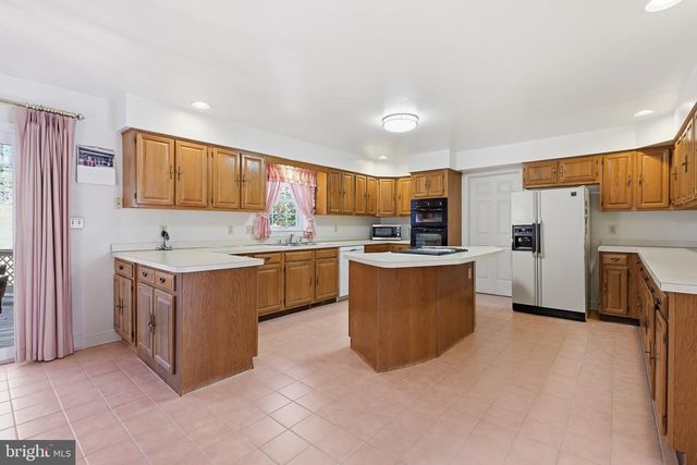 304 BARTRAM LN E, Hockessin, DE 19707