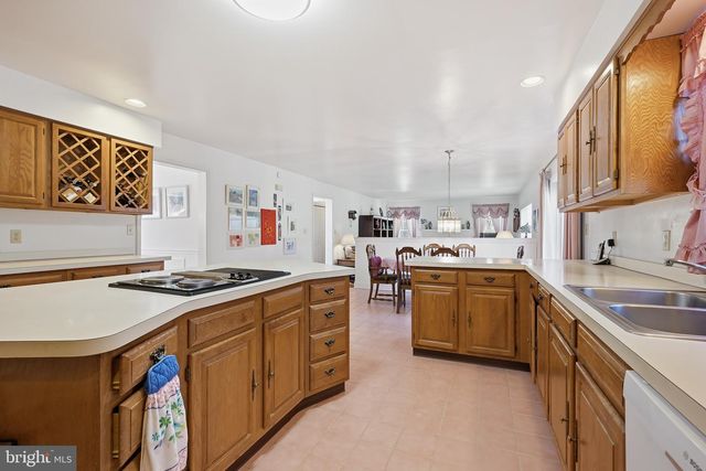 304 BARTRAM LN E, Hockessin, DE 19707