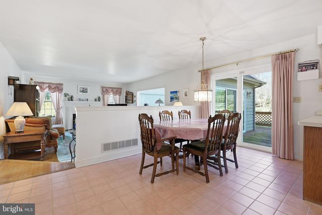 304 BARTRAM LN E, Hockessin, DE 19707